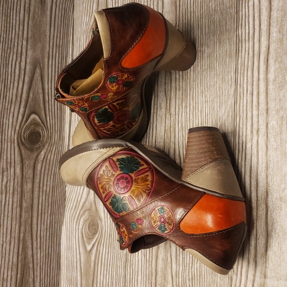 Spring Steps L' Artiste front zip floral embosed heels loafers size 37 - Picture 7 of 8